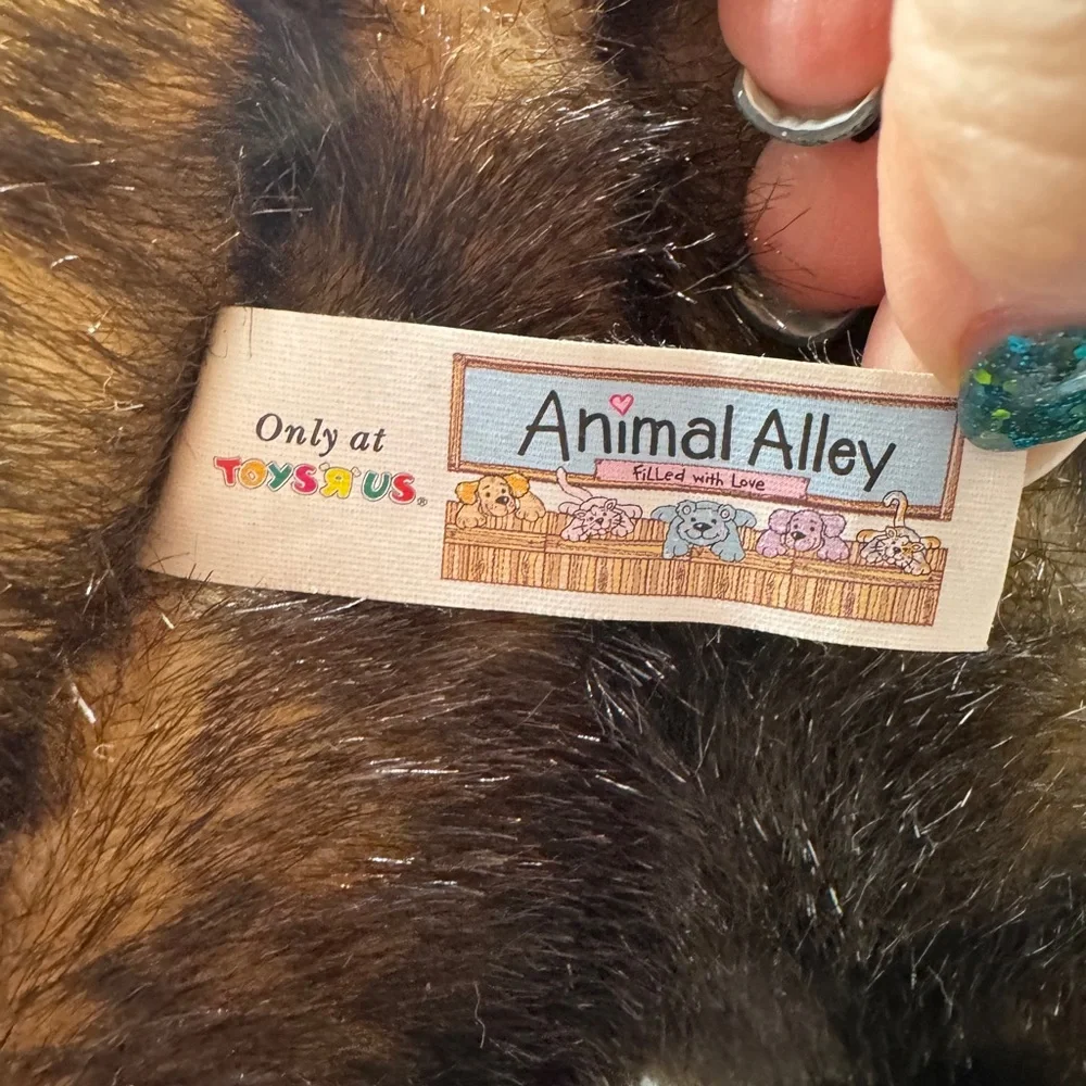 Vintage Animal Alley Toys R Us 16” Plush Brown Bear‎ with Red Bow Mink Like Fur